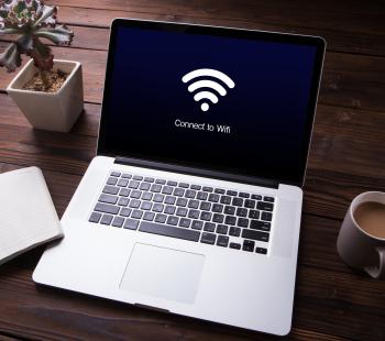 Computer connecting to wifi