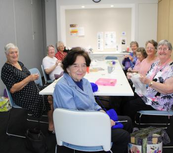 Libraries Change Lives knitting group