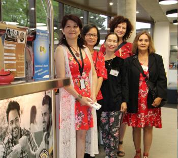 Coffee Cart volunteers at Moe
